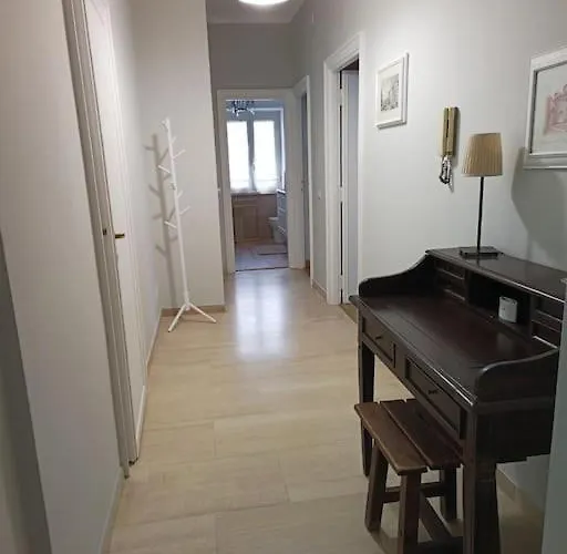 S Peter Ristrutturato In Centro Apartment